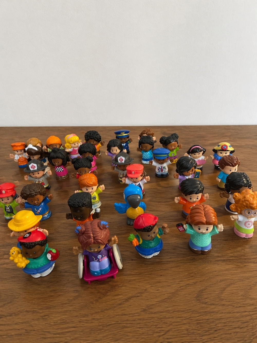 Fisher-Price Little People (69) Figures (People & Animals), (3) Wheelies Lot